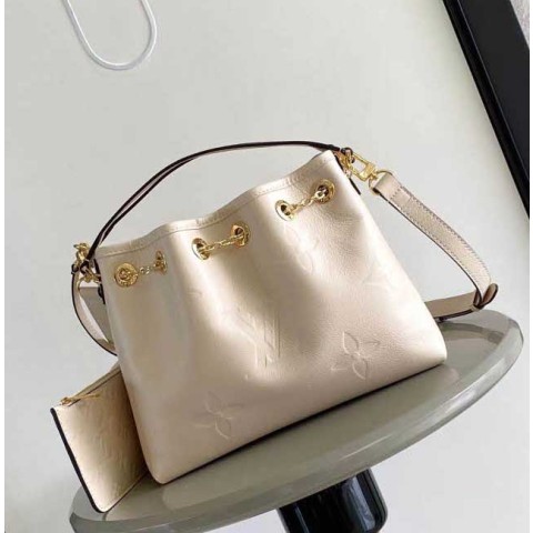 루이비통 25 한정판 28cm 크로스백 가방 C4348