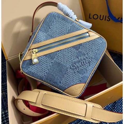 루이비통 25 한정판 24cm 크로스백 가방 C4354