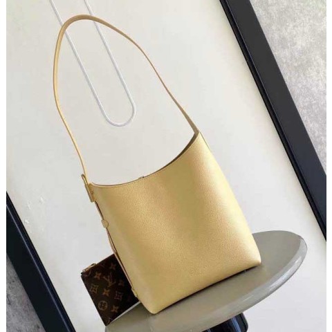 루이비통 25 한정판 24*28cm 크로스백 가방 C4385