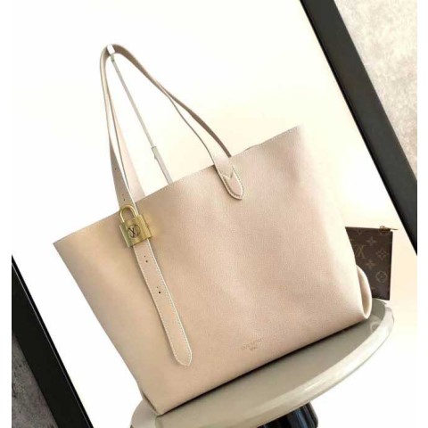 루이비통 25 한정판 47cm 크로스백 가방 C4422