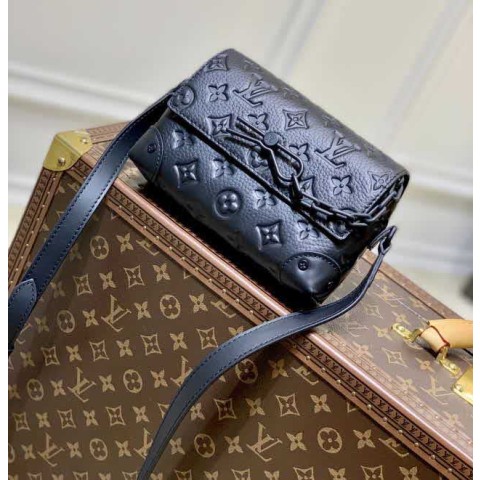 루이비통 25 한정판 18cm 크로스백 가방 C4447