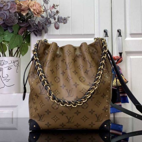 루이비통 25 한정판 23cm 크로스백 가방 C4481