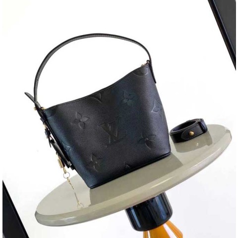 루이비통 25 한정판 16*18cm 크로스백 가방 C4526