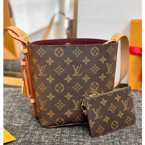 루이비통 25 한정판 16*18cm 크로스백 가방 C4527