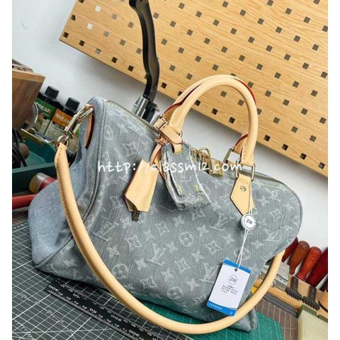 루이비통 25 한정판 M13344 Speedy Soft 30 크로스백 가방 C4538