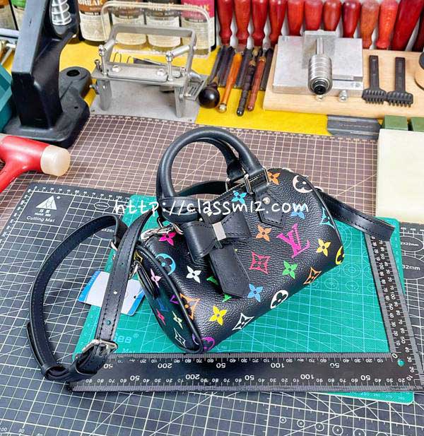 루이비통 25 한정판 M13406 NANO SPEEDY 크로스백 가방 C4550