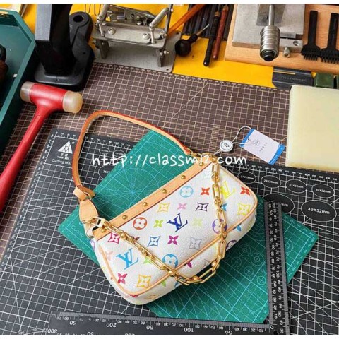 루이비통 25 한정판 M13404 Pochette Accessoires 크로스백 가방 C4568