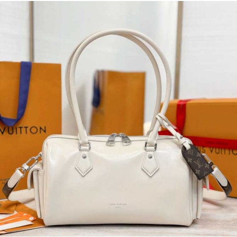 루이비통 25 한정판 28cm 크로스백 가방 C4690