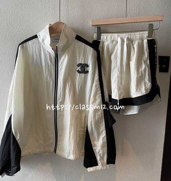 샤넬 25 한정판 긴팔 자켓 반바지 세트 A10971