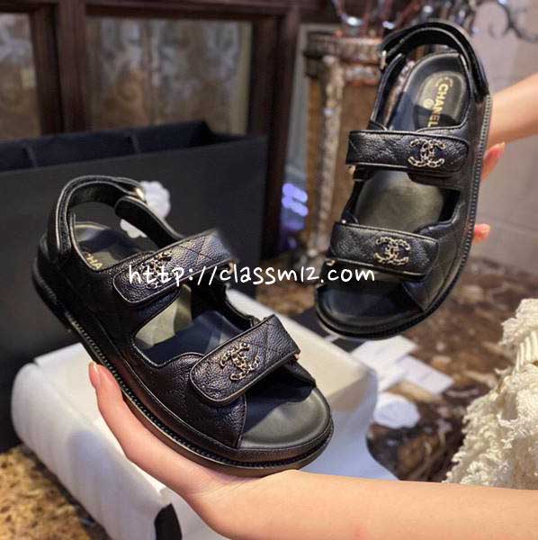샤넬 25 한정판 여성 샌들 B4204