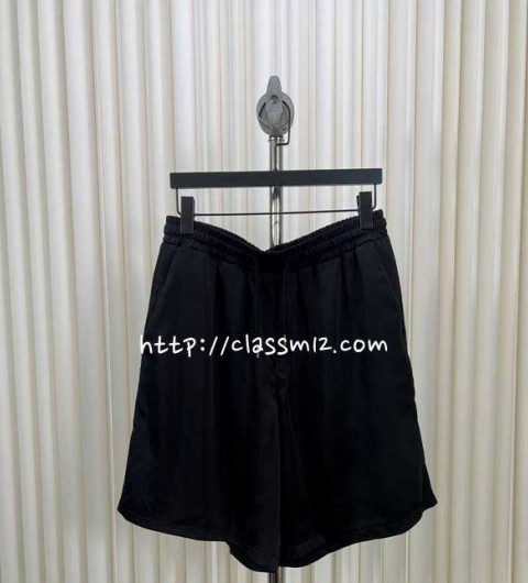 프라다 25 한정판 반바지 A11764