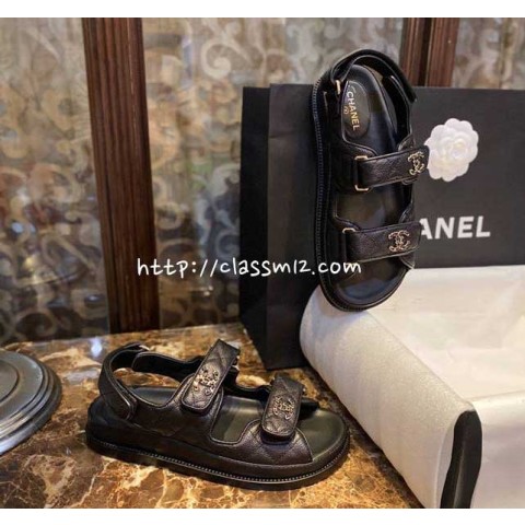 [정품직조원단]샤넬 25 한정판 소가죽 카프스킨 여성 샌들 B4257