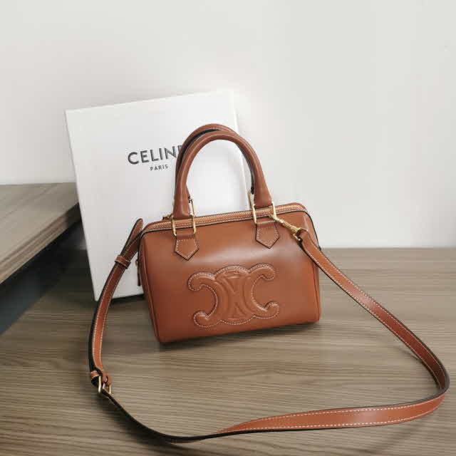셀린느 25 한정판 19cm 크로스백 가방 C5020