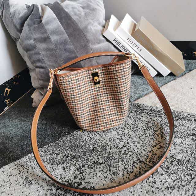 셀린느 25 한정판 16*18cm 크로스백 가방 C5052