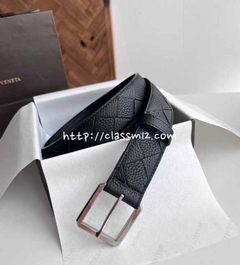보테가베네타 25 한정판 3.5cm intreccio 소가죽 카프스킨 벨트 F937