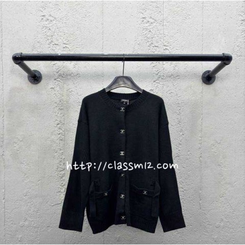 샤넬 25 한정판 남여공용 양털 긴팔 가디건 A11854