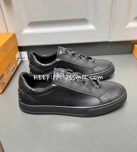 TODS 25 한정판 소가죽 카프스킨 운동화 B4332