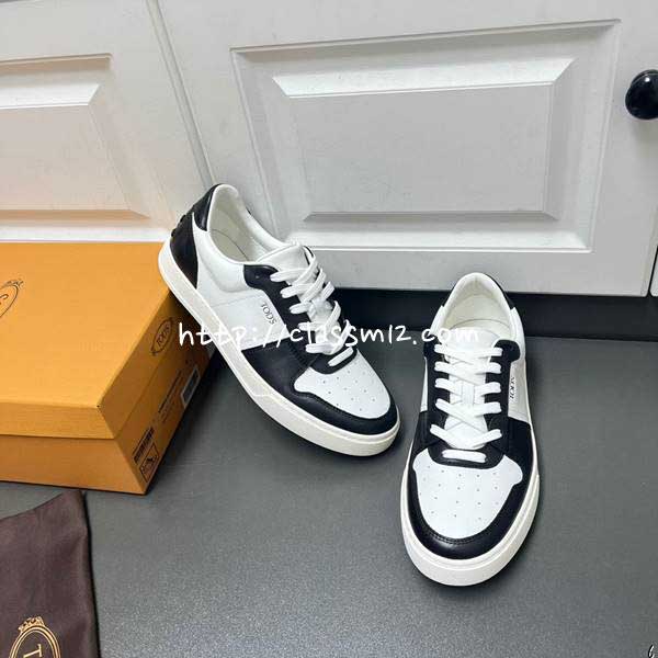 TODS 25 한정판 소가죽 카프스킨 운동화 B4337