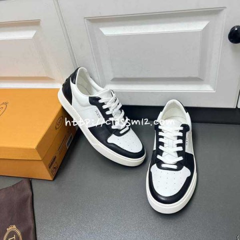 TODS 25 한정판 소가죽 카프스킨 운동화 B4337