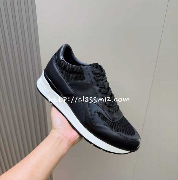 TODS 25 한정판 소가죽 카프스킨 운동화 B4342