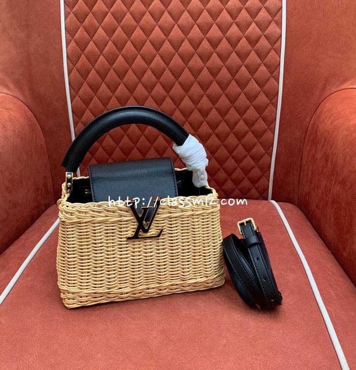 [정품직조원단] 루이비통 25 한정판 capucines mini M26004 크로스백 가방 C5095
