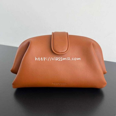 보테가베네타 25 한정판 796564 소가죽 카프스킨 클러치백 가방 C5222