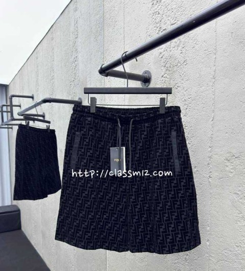 펜디 25 한정판 남여공용 반바지 A12189