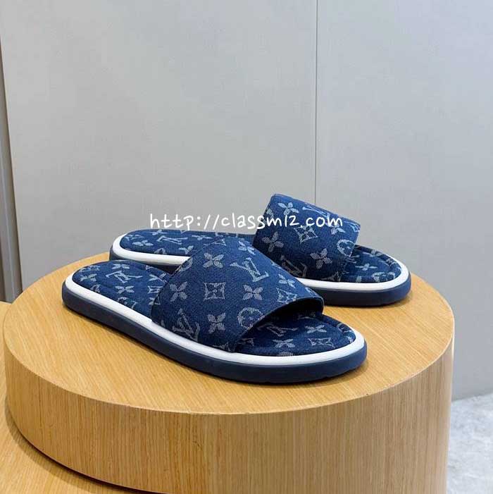 루이비통 25 한정판 Waterfront 슬리퍼 B4606