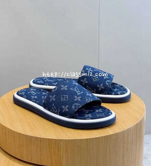 루이비통 25 한정판 Waterfront 슬리퍼 B4606