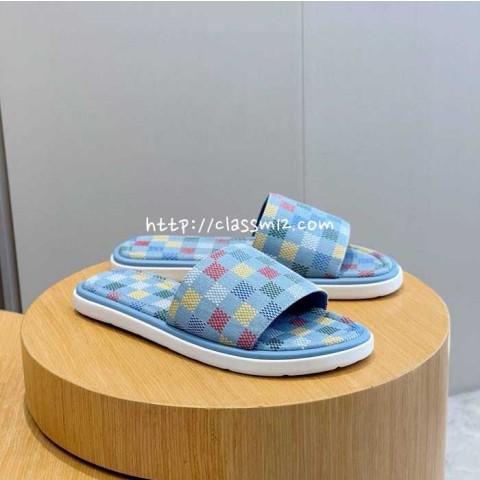 루이비통 25 한정판 Waterfront 슬리퍼 B4610