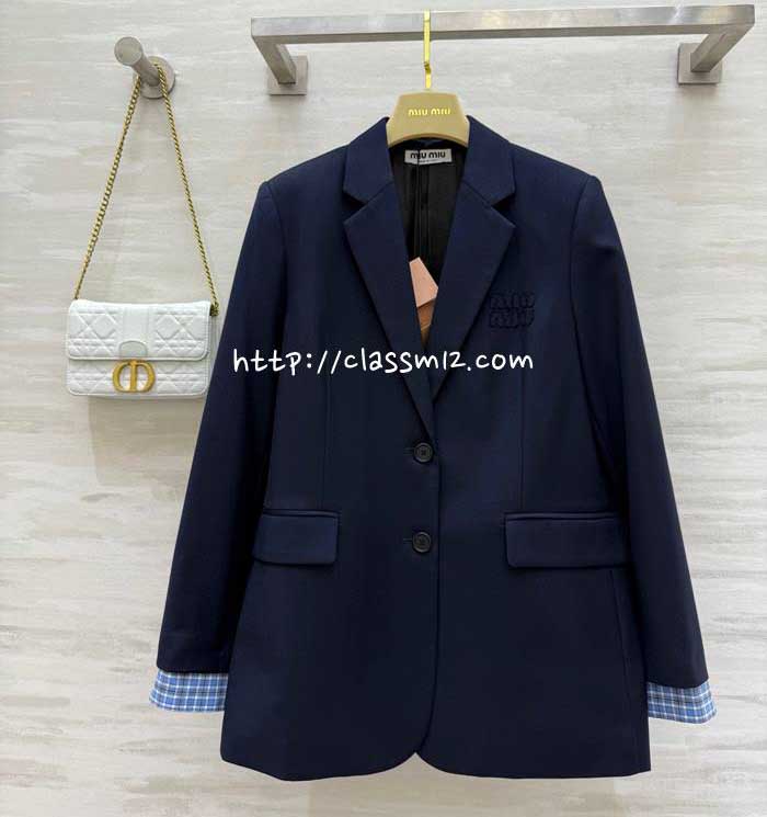 미우미우 25 한정판 여성 긴팔 정장 자켓 A12770