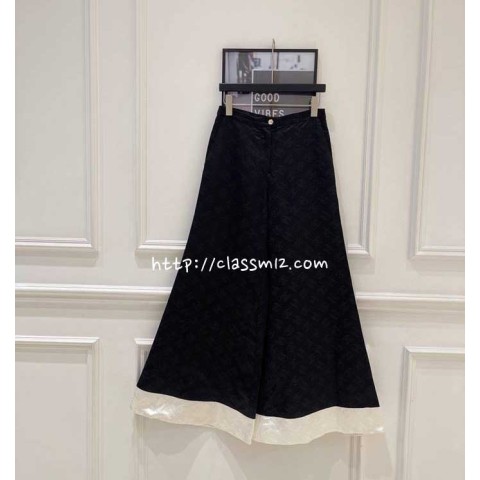 샤넬 25 한정판 여성 긴바지 A12788