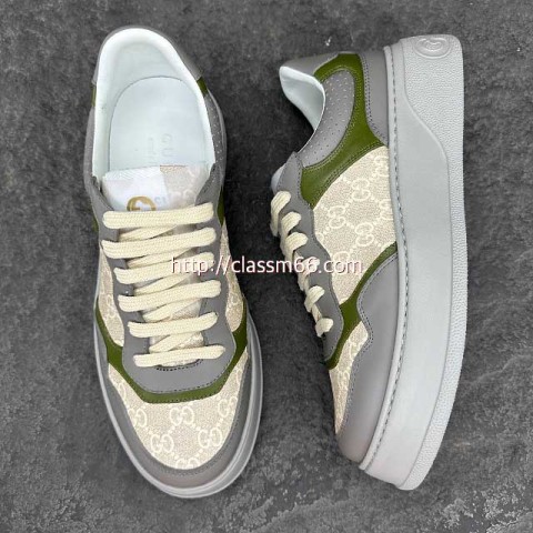 구찌 25 한정판 GG Supreme 남여공용 운동화 B4717