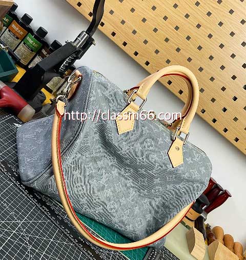루이비통 25 한정판 M13344 여행 가방 C5459
