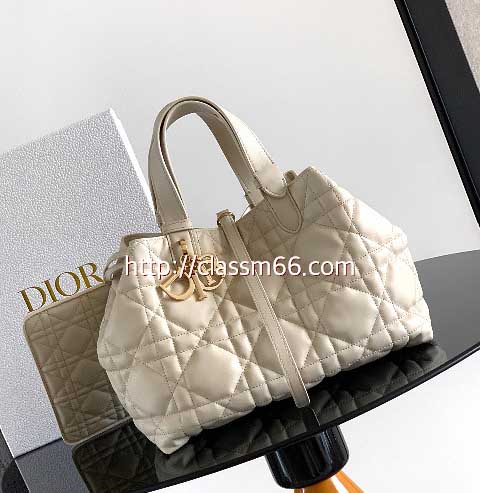 디올 25 한정판 Toujours 소가죽 카프스킨 크로스백 가방 C5493