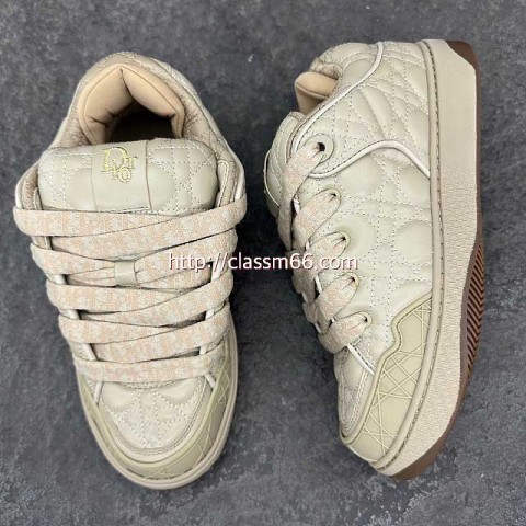 디올 25 한정판 Kumo 운동화 B4756