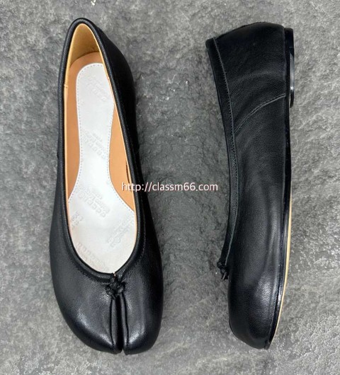 마르지엘라 25 한정판 Tabi new ballerina 양가죽 램스킨 여성 신발 B4782