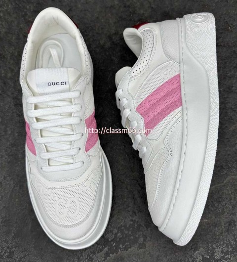 구찌 25 한정판 GG Supreme 남여공용 운동화 B4804