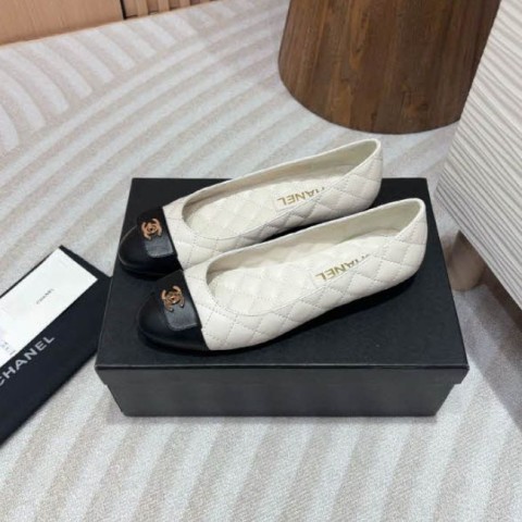 샤넬 25 한정판 여성 신발 B4857