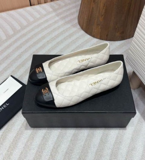 샤넬 25 한정판 여성 신발 B4857