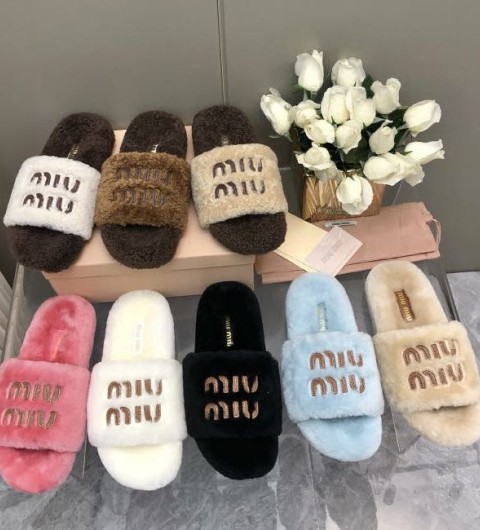 미우미우 25 한정판 8색 여성 슬리퍼 B4888