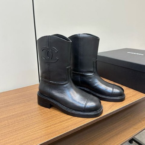샤넬 25 한정판 여성 부츠 B4965