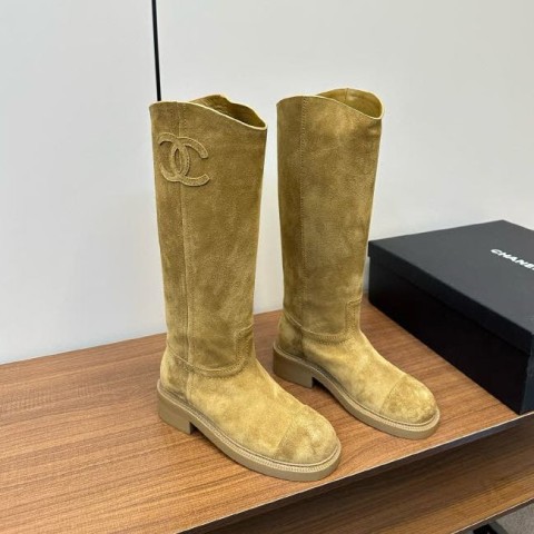 샤넬 25 한정판 여성 부츠 B4970