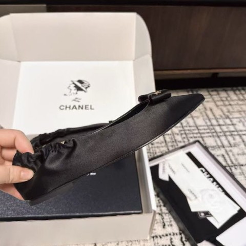 샤넬 25 한정판 여성 신발 B5028