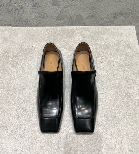보테가베네타 25 한정판 여성 하이힐 B5107