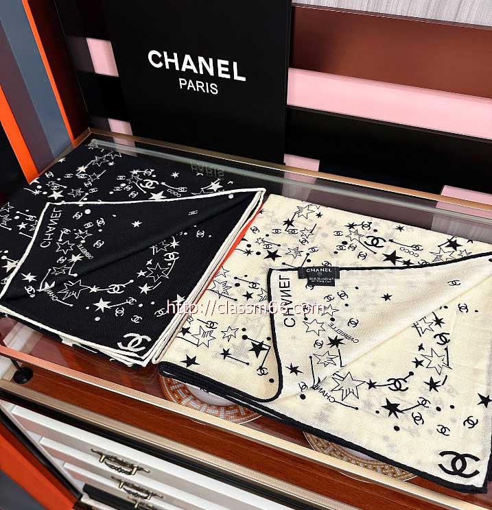 샤넬 25 한정판 스카프 D3090