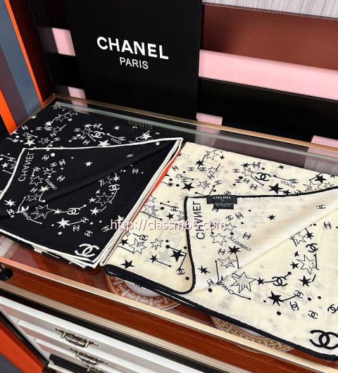 샤넬 25 한정판 스카프 D3090