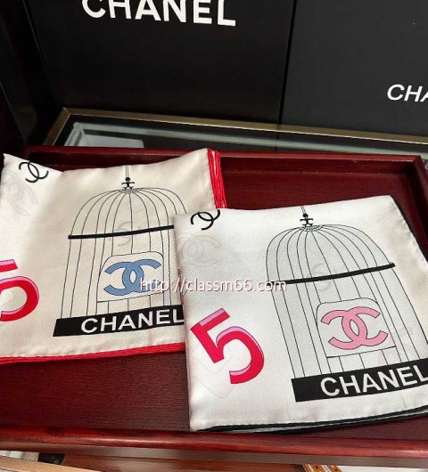 샤넬 25 한정판 스카프 D3098