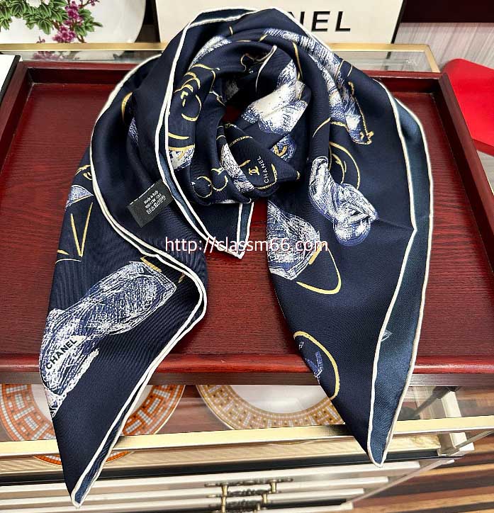 샤넬 25 한정판 스카프 D3100