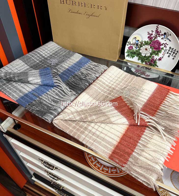 버버리 25 한정판 양털 목도리 D3104